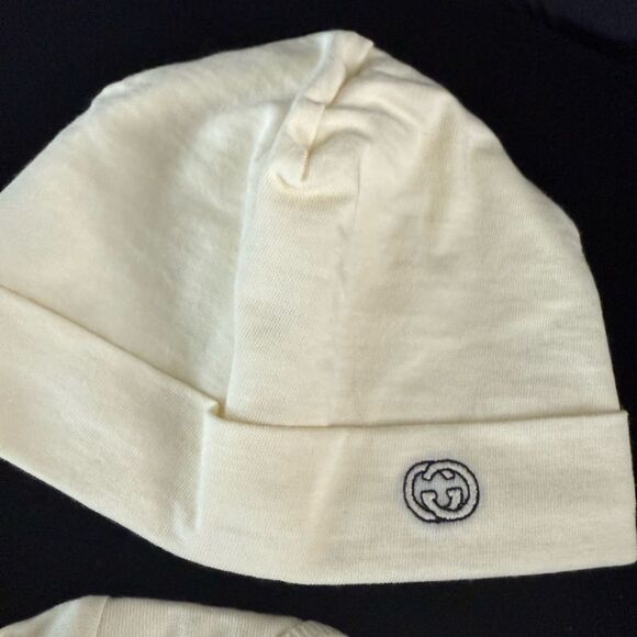 Brand new Gucci Cream Baby Set with Blue and Yellow Accents 3pcs - Picture 10 of 10